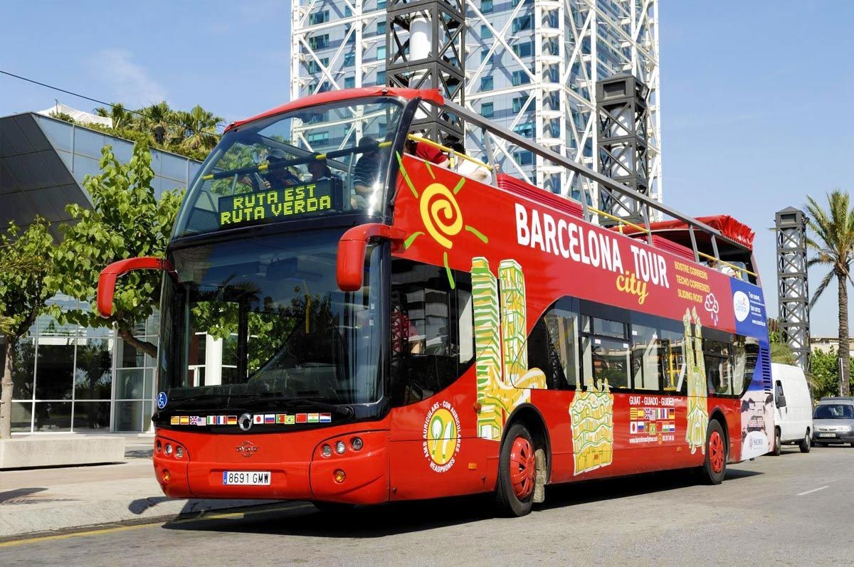 Hop-On Hop-Off Bus Tours in Barcelona