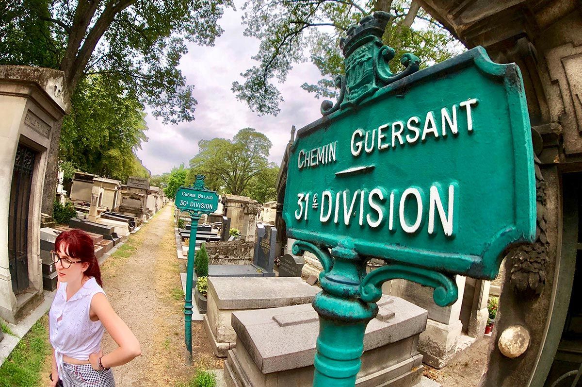 Super Fish-Eye Moment Lens Photo